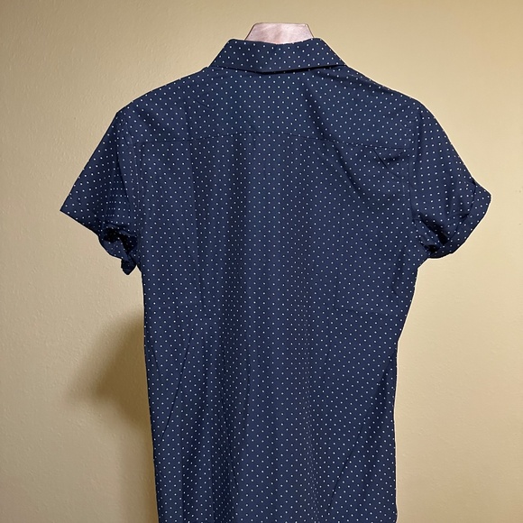 Androgynous Fox short sleeve button down - Picture 4 of 4